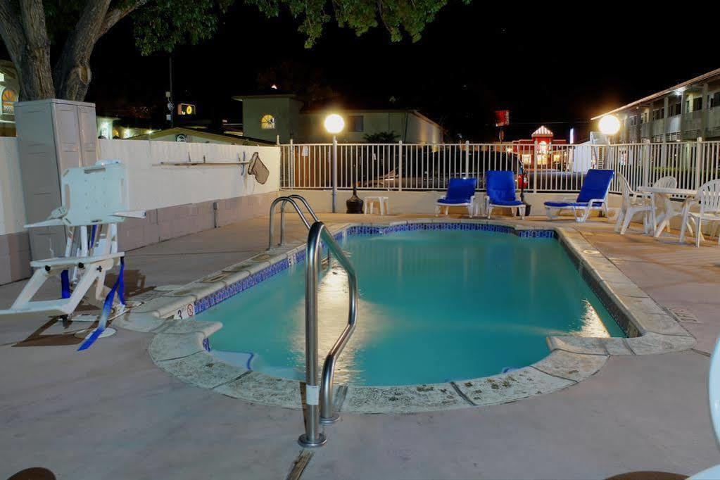 Motel 6-Bishop, Ca Екстериор снимка