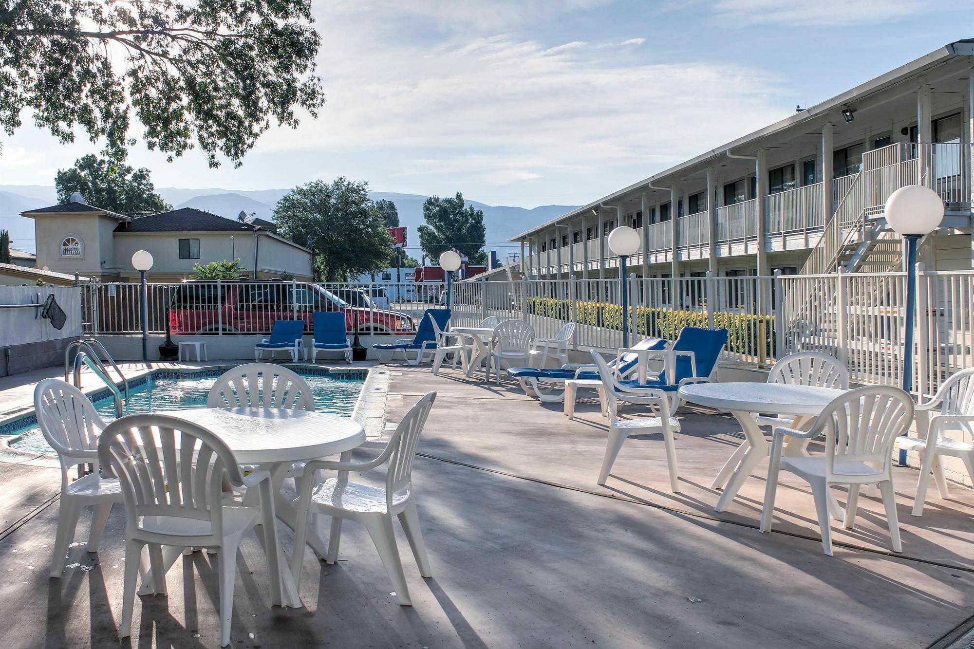 Motel 6-Bishop, Ca Екстериор снимка